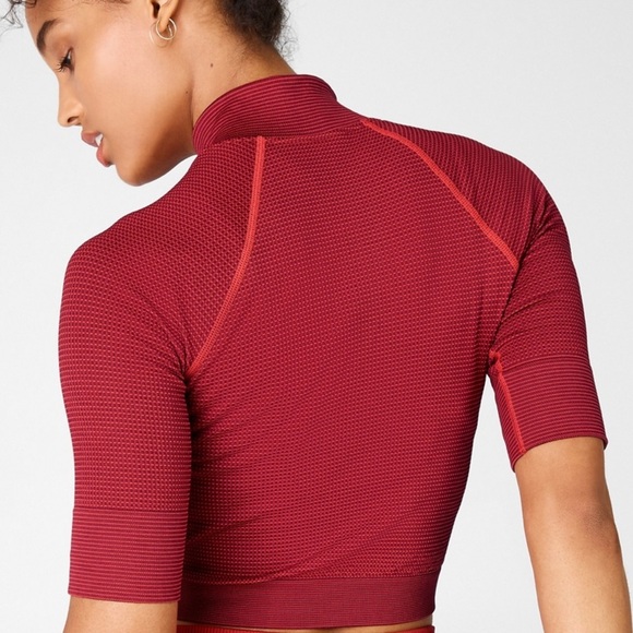 Fabletics Jenny Seamless Cropped Red Zip Jacket - Medium - Picture 13 of 13
